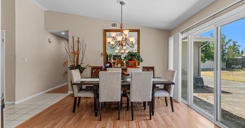 2810 Bogdan Ct, Sacramento, CA 95827 Photo