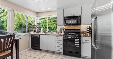 2810 Bogdan Ct, Sacramento, CA 95827 Photo