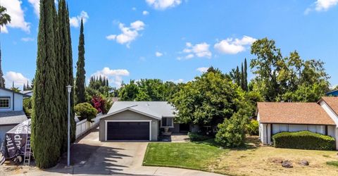 2810 Bogdan Ct, Sacramento, CA 95827 Photo