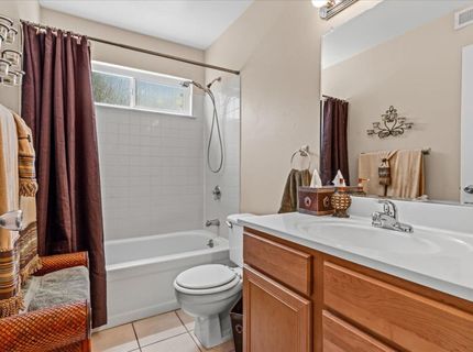 2810 Bogdan Ct, Sacramento, CA 95827 Photo