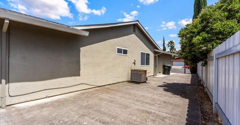2810 Bogdan Ct, Sacramento, CA 95827 Photo