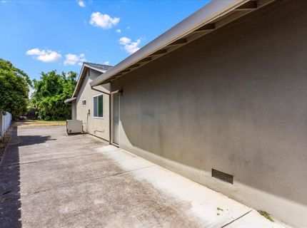 2810 Bogdan Ct, Sacramento, CA 95827 Photo