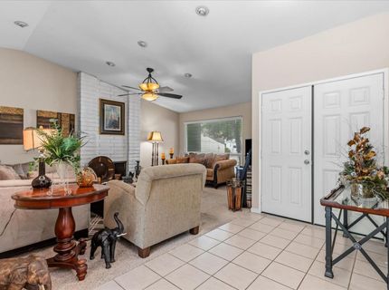 2810 Bogdan Ct, Sacramento, CA 95827 Photo