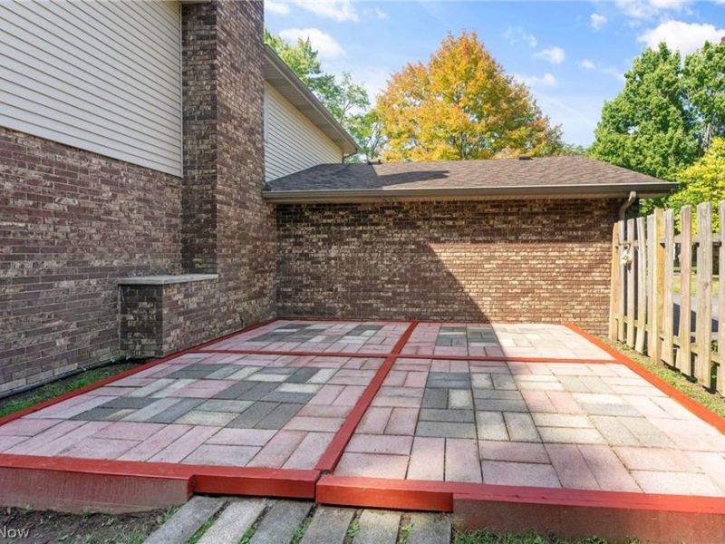 4785 Logan Arms Drive, Youngstown, OH 44505 Photo 28