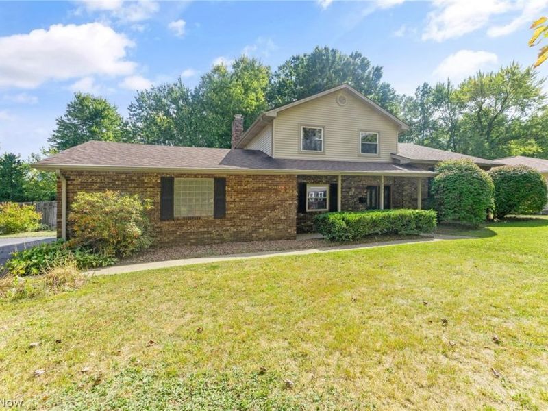 4785 Logan Arms Drive, Youngstown, OH 44505 Photo 3