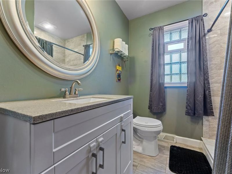 4785 Logan Arms Drive, Youngstown, OH 44505 Photo 31