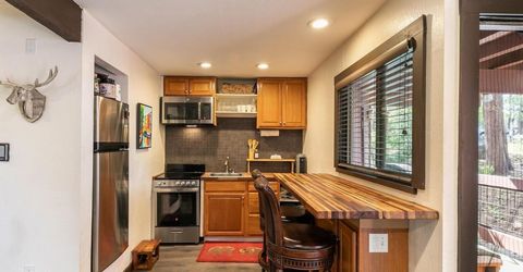 12798 Northwoods Boulevard, Unit #425, Truckee, CA 96161 Photo