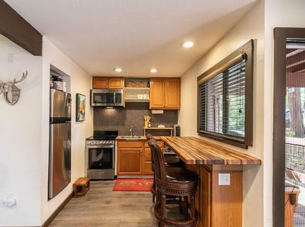 12798 Northwoods Boulevard, Unit #425, Truckee, CA 96161 Photo