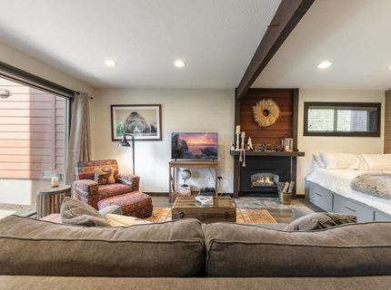 12798 Northwoods Boulevard, Unit #425, Truckee, CA 96161 Photo