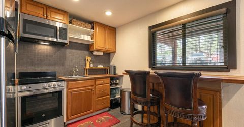 12798 Northwoods Boulevard, Unit #425, Truckee, CA 96161 Photo