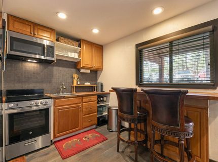 12798 Northwoods Boulevard, Unit #425, Truckee, CA 96161 Photo