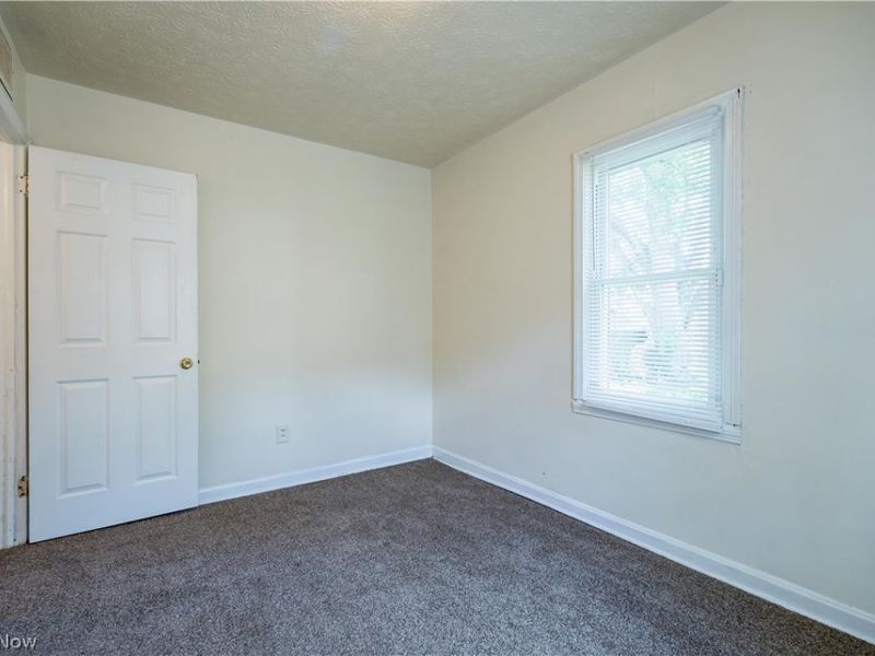 939 Clifford Avenue, Akron, OH 44306 Photo 16