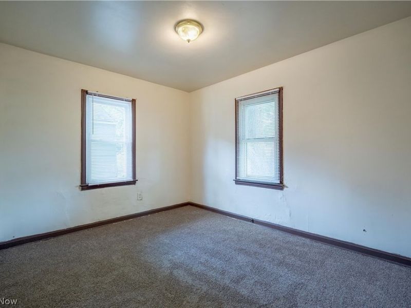 939 Clifford Avenue, Akron, OH 44306 Photo 17