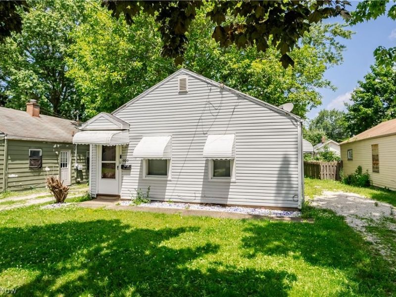 939 Clifford Avenue, Akron, OH 44306 Photo 3