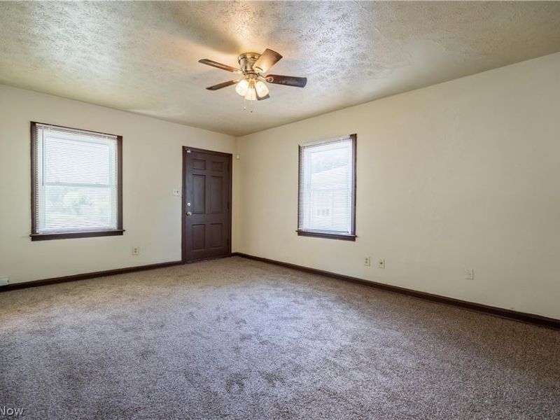 939 Clifford Avenue, Akron, OH 44306 Photo 5