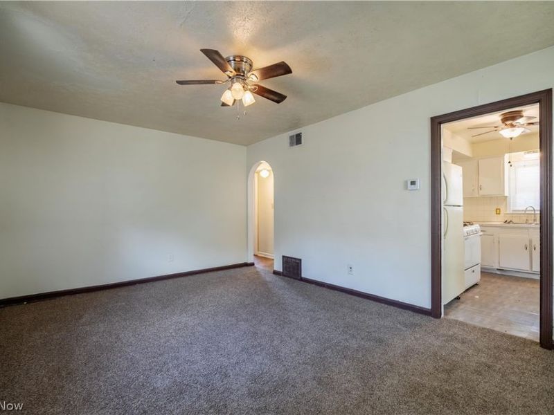 939 Clifford Avenue, Akron, OH 44306 Photo 7