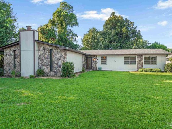 1095 Langley Ave, Pensacola, FL 32504