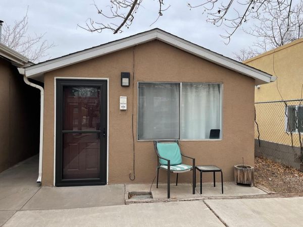 917 Headingly Avenue NW, Albuquerque, NM 87107