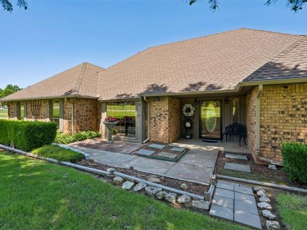 1116 Spring Shadow Drive, Choctaw, OK 73020
