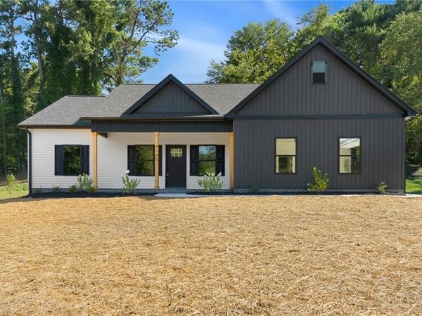 4340 Mashie Drive , Pfafftown, NC 27040