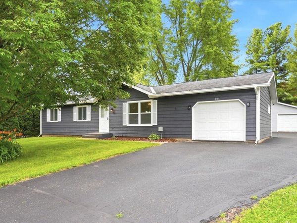 784 Paperjack Drive, New Richmond, WI 54017