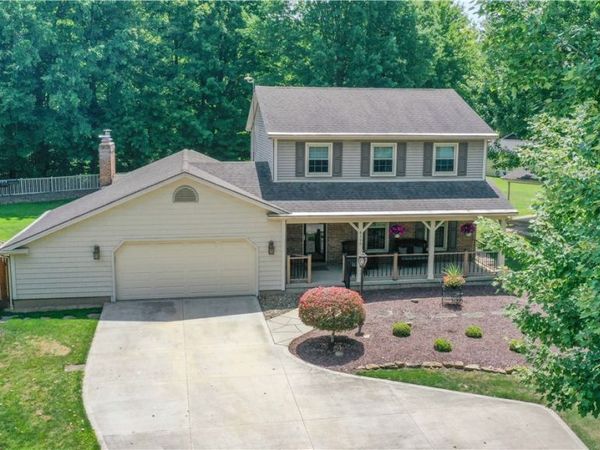 8359 Stoney Creek Drive , Youngstown, OH 44512