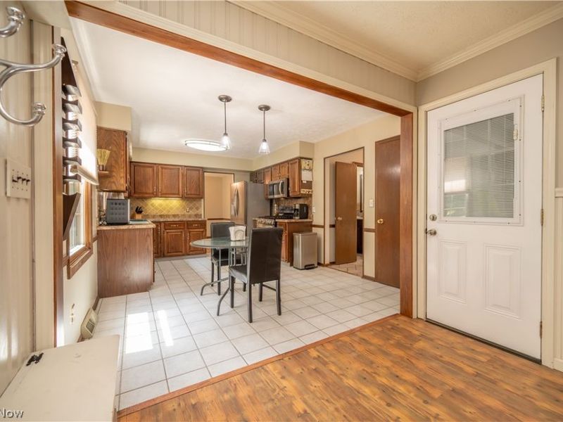 8359 Stoney Creek Drive, Youngstown, OH 44512 Photo 17