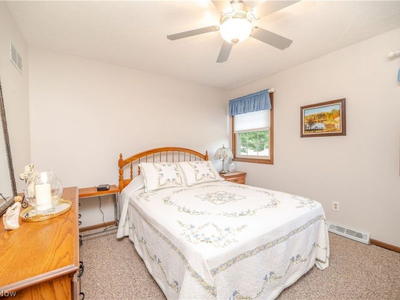 8359 Stoney Creek Drive, Youngstown, OH 44512 Photo 24