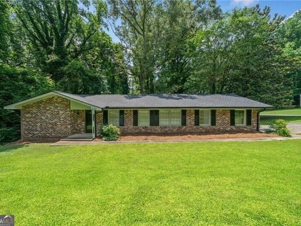 2173 Tanglewood Trail NE, Conyers, GA 30013