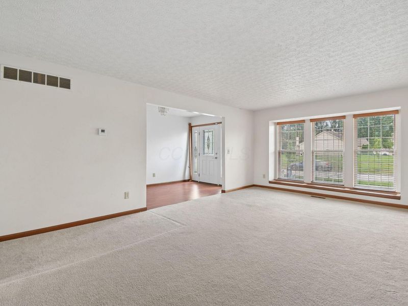 523 Winnard Drive, Columbus, OH 43213 Photo 9
