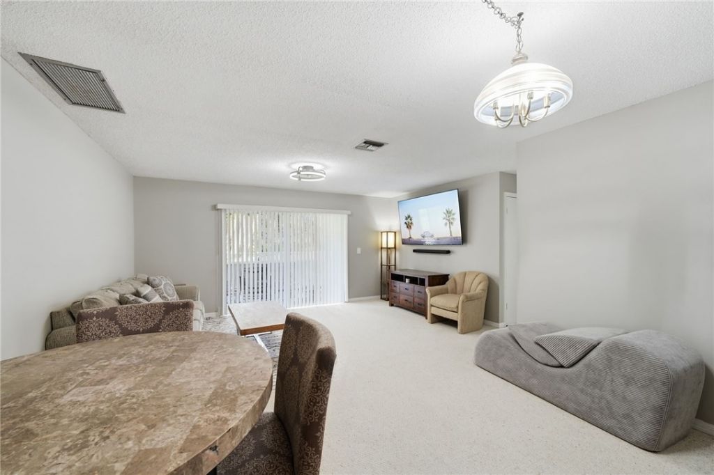 273 Easy Street, Sebastian, FL 32958 Photo