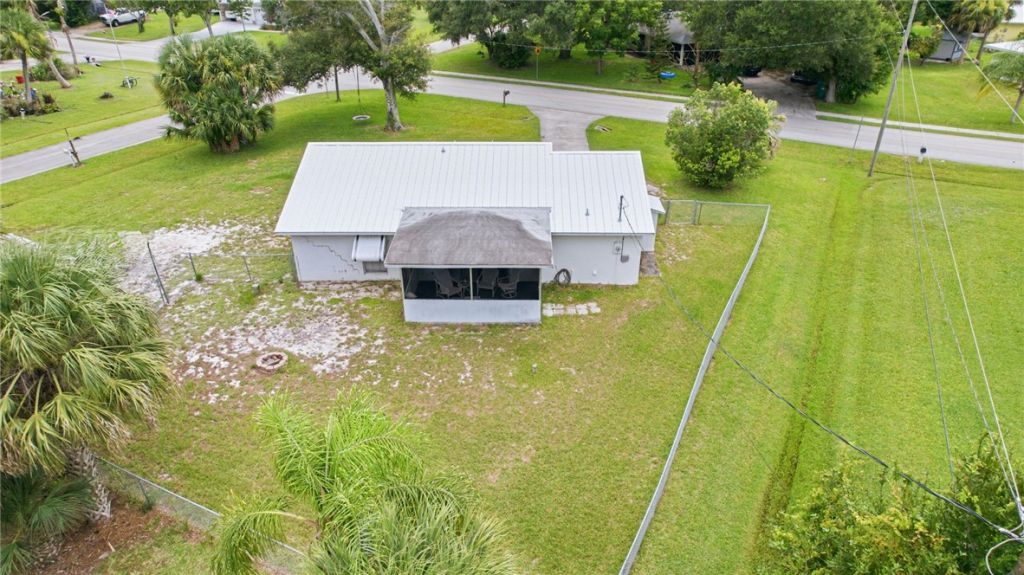 273 Easy Street, Sebastian, FL 32958 Photo