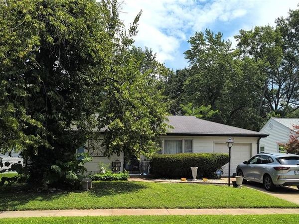 25 Godfrey Lane , Ferguson, MO 63135