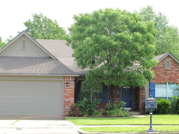 12007 S Cedar Avenue , Jenks, OK 74037