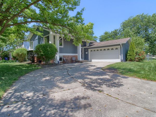 42608 Hanford Road, Canton, MI 48187