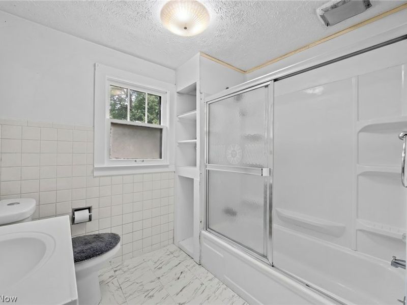 819 Keeney Street, Akron, OH 44310 Photo 24