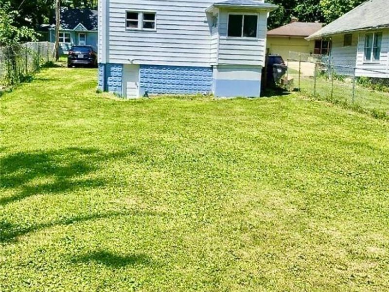 819 Keeney Street, Akron, OH 44310 Photo 3