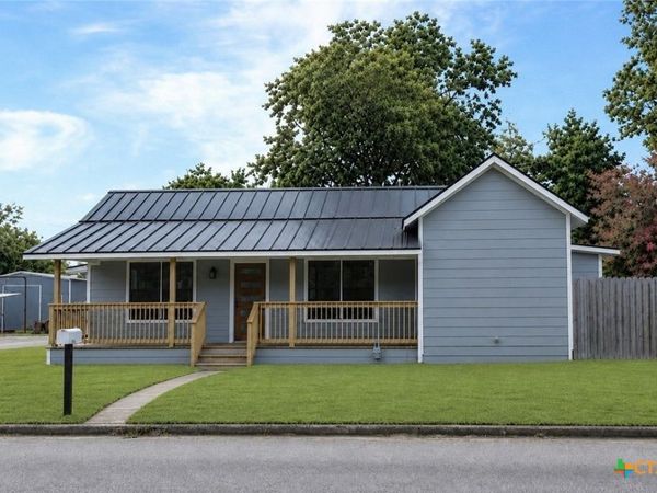 800 N Fannin Avenue, Cameron, TX 76520