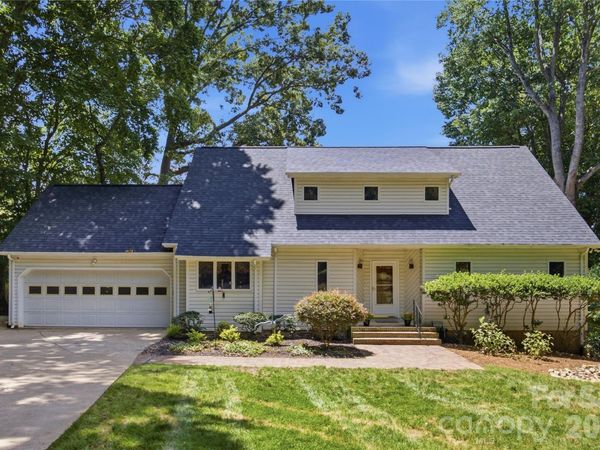 2216 Holly Lane, Shelby, NC 28150