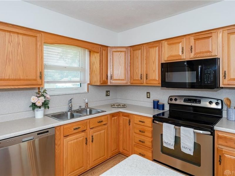 827 Moon Court, Miamisburg, OH 45342 Photo 19