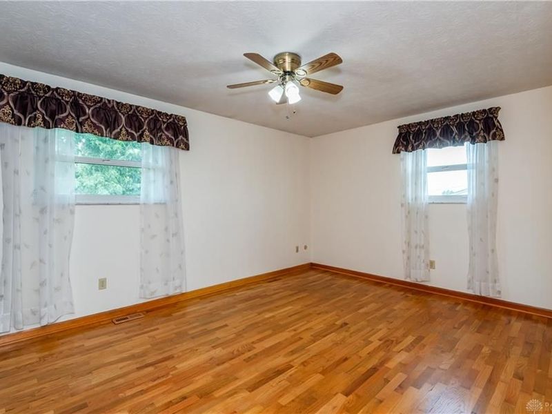 827 Moon Court, Miamisburg, OH 45342 Photo 21