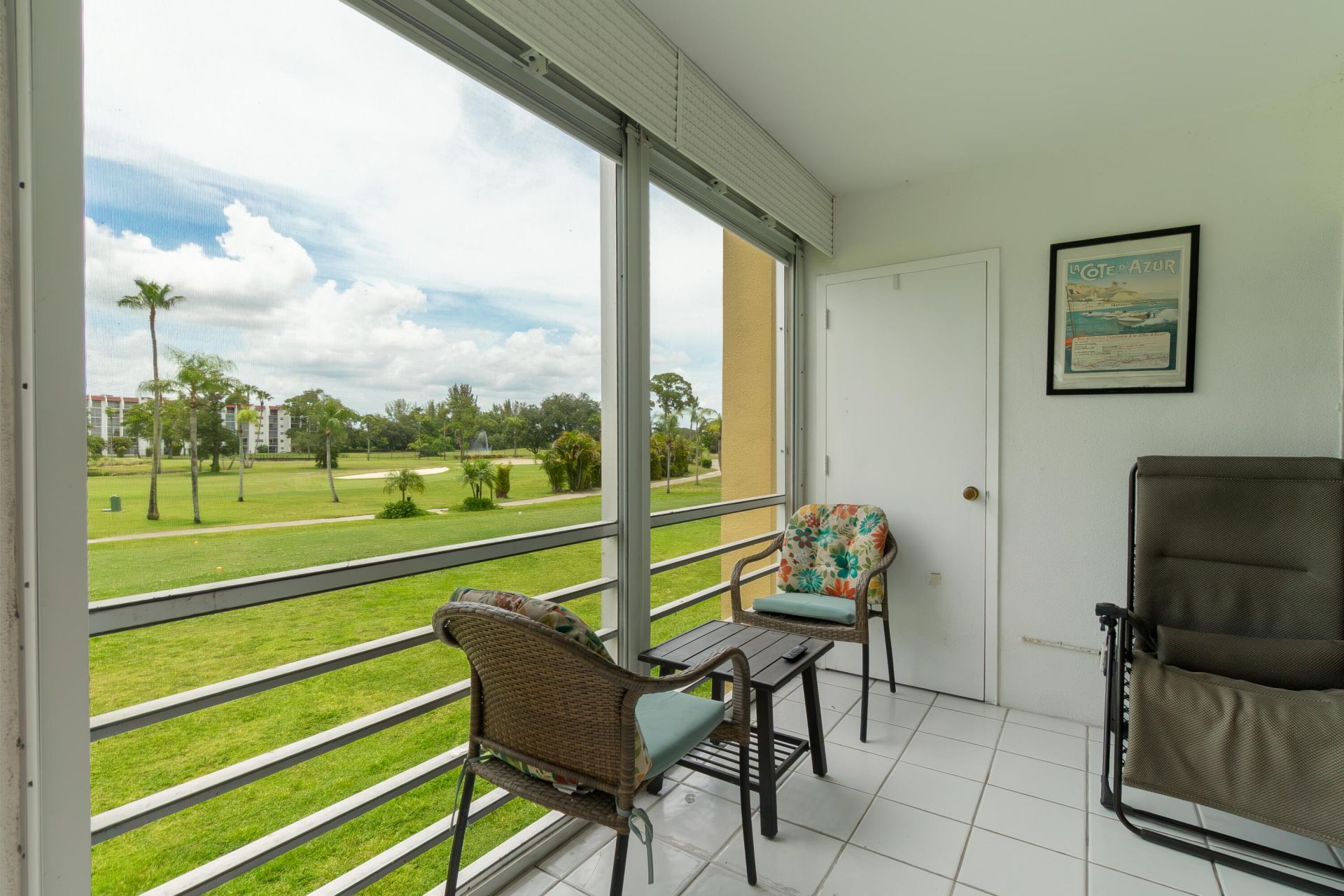 3661 Via Poinciana, Unit 211, Lake Worth, FL 33467 Photo