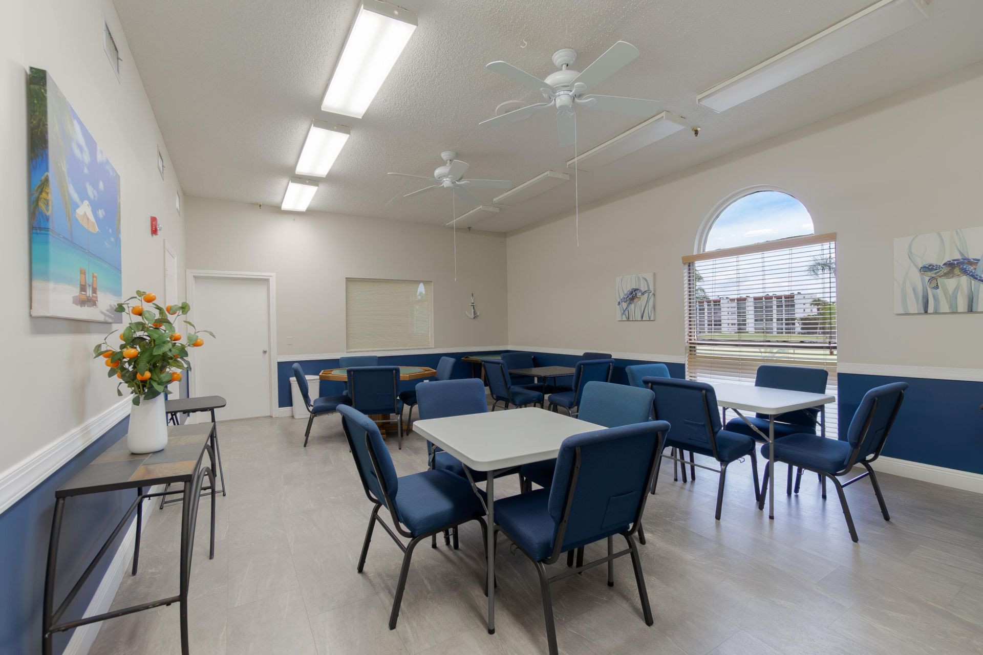 3661 Via Poinciana, Unit 211, Lake Worth, FL 33467 Photo