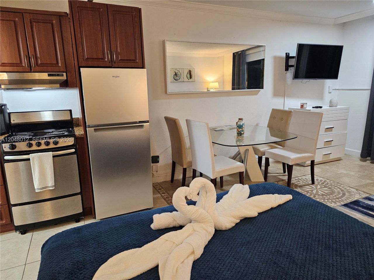 19201 Collins Ave , Unit 246, Sunny Isles Beach, FL 33160 Photo