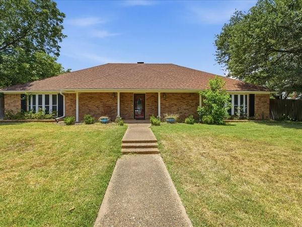 130 Mulberry Street , Van, TX 75790