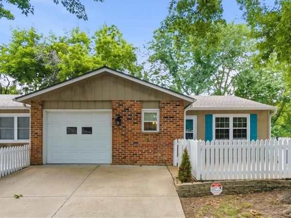 11417 W 77 Place, Shawnee, KS 66214