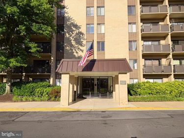 3100 S MANCHESTER STREET, Unit 423, FALLS CHURCH, VA 22044