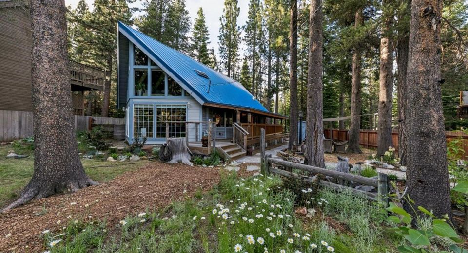 643 Seneca Drive, South Lake Tahoe, CA 96150 Photo
