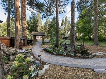 643 Seneca Drive, South Lake Tahoe, CA 96150 Photo