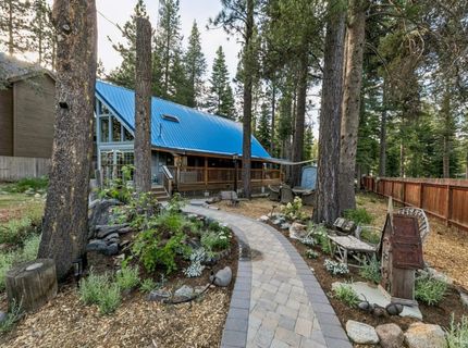643 Seneca Drive, South Lake Tahoe, CA 96150 Photo